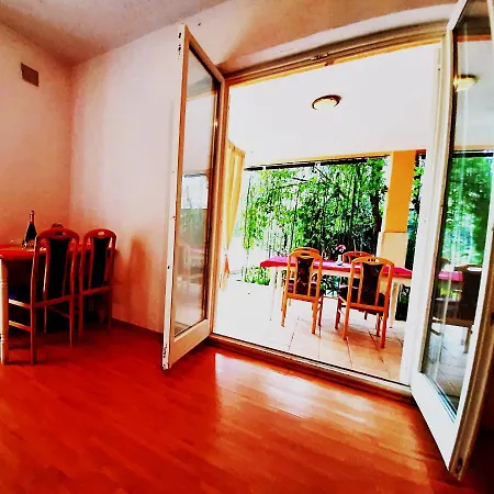 Apartment Luxor *