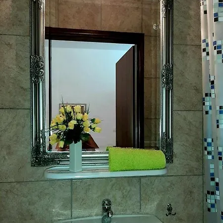 Luxor * רוגוזניצה