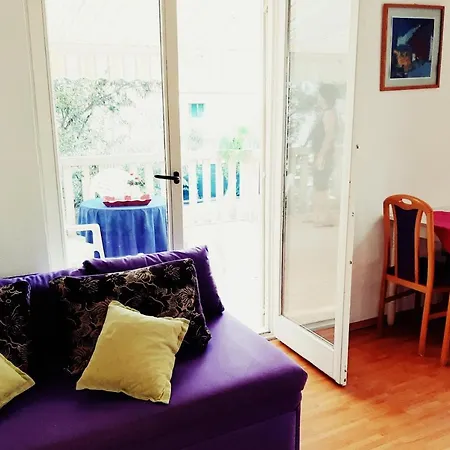 Luxor * רוגוזניצה