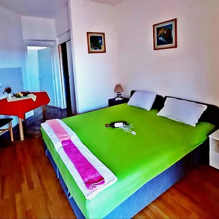 Apartment Luxor