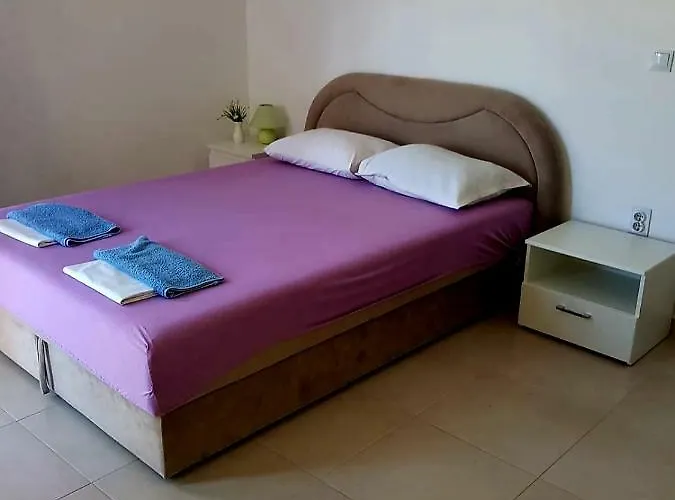 Luxor * Rogoznica (Sibenik-Knin)